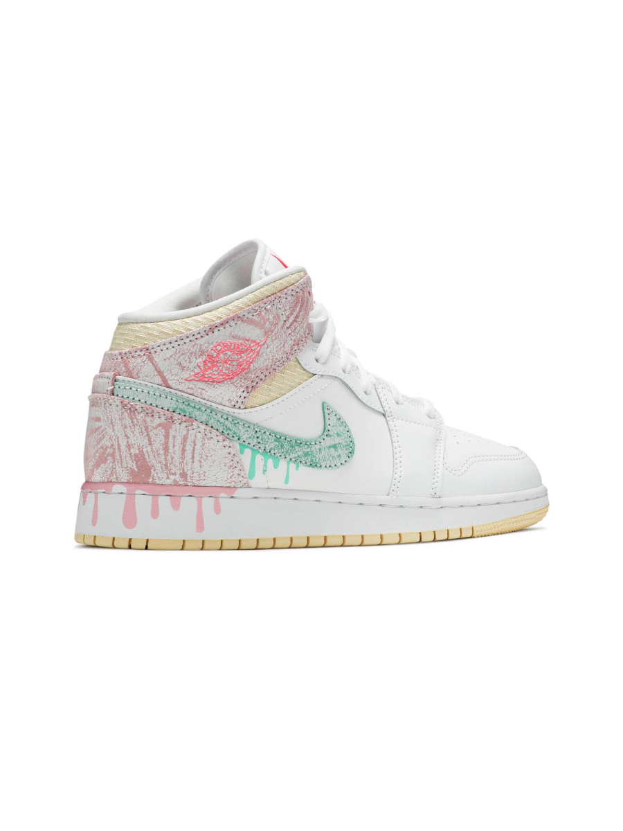 Картинка Кроссовки женские летние Nike Air Jordan 1 Mid Paint Drip