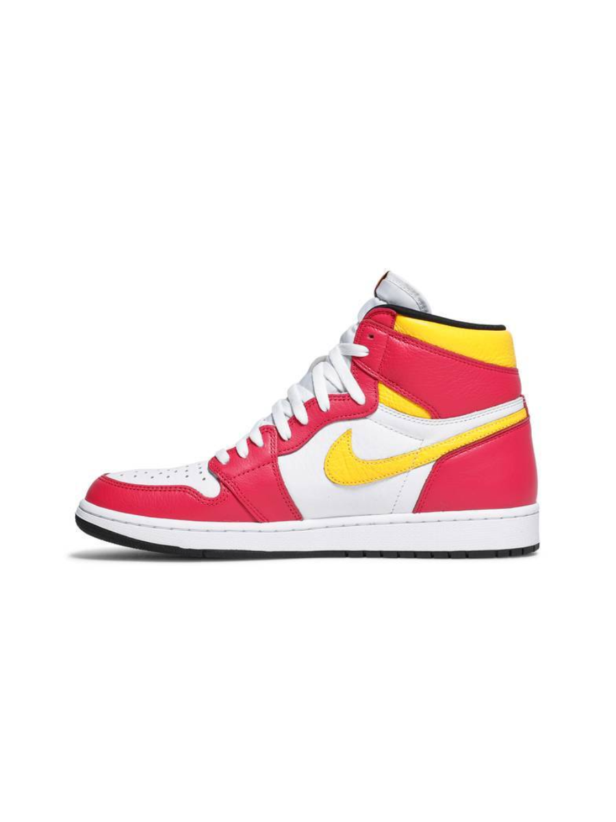 Картинка Кроссовки высокие Nike Air Jordan 1 High OG Light Fusion Red