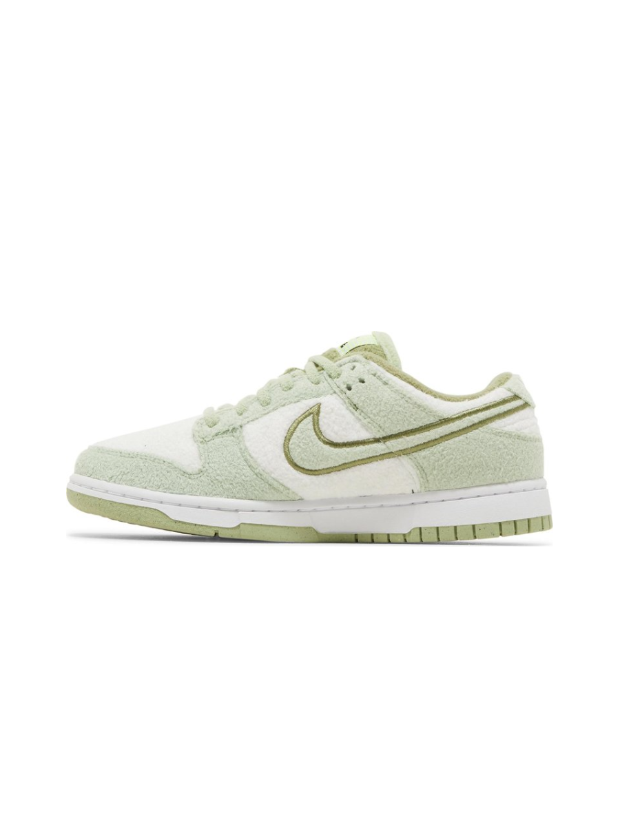 Картинка Кроссовки низкие замшевые Nike Dunk Low Fleece Green