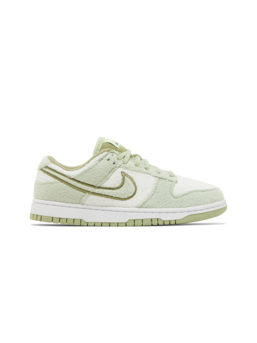 Картинка Кроссовки низкие замшевые Nike Dunk Low Fleece Green