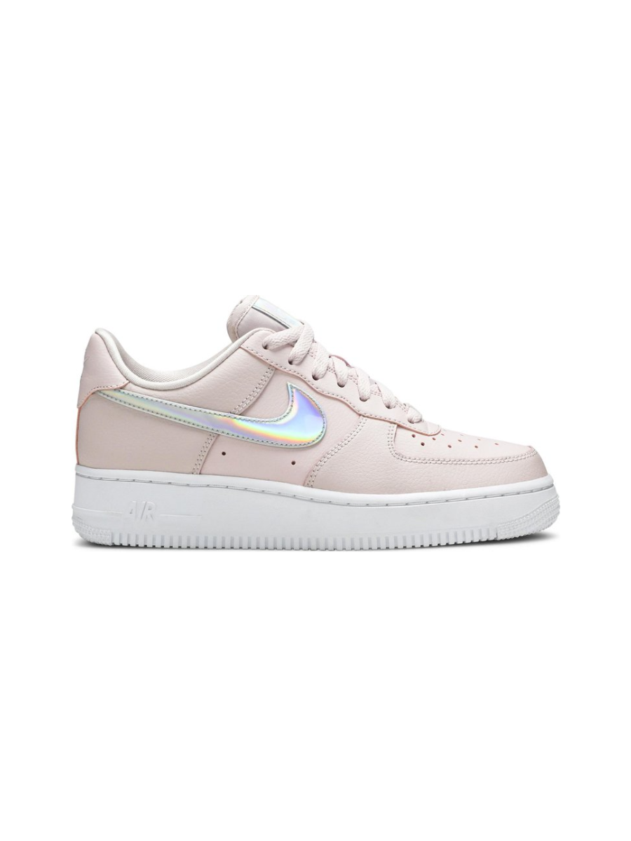 Картинка Кроссовки женские кожаные Nike Air Force 1 Low Pink Iridescent