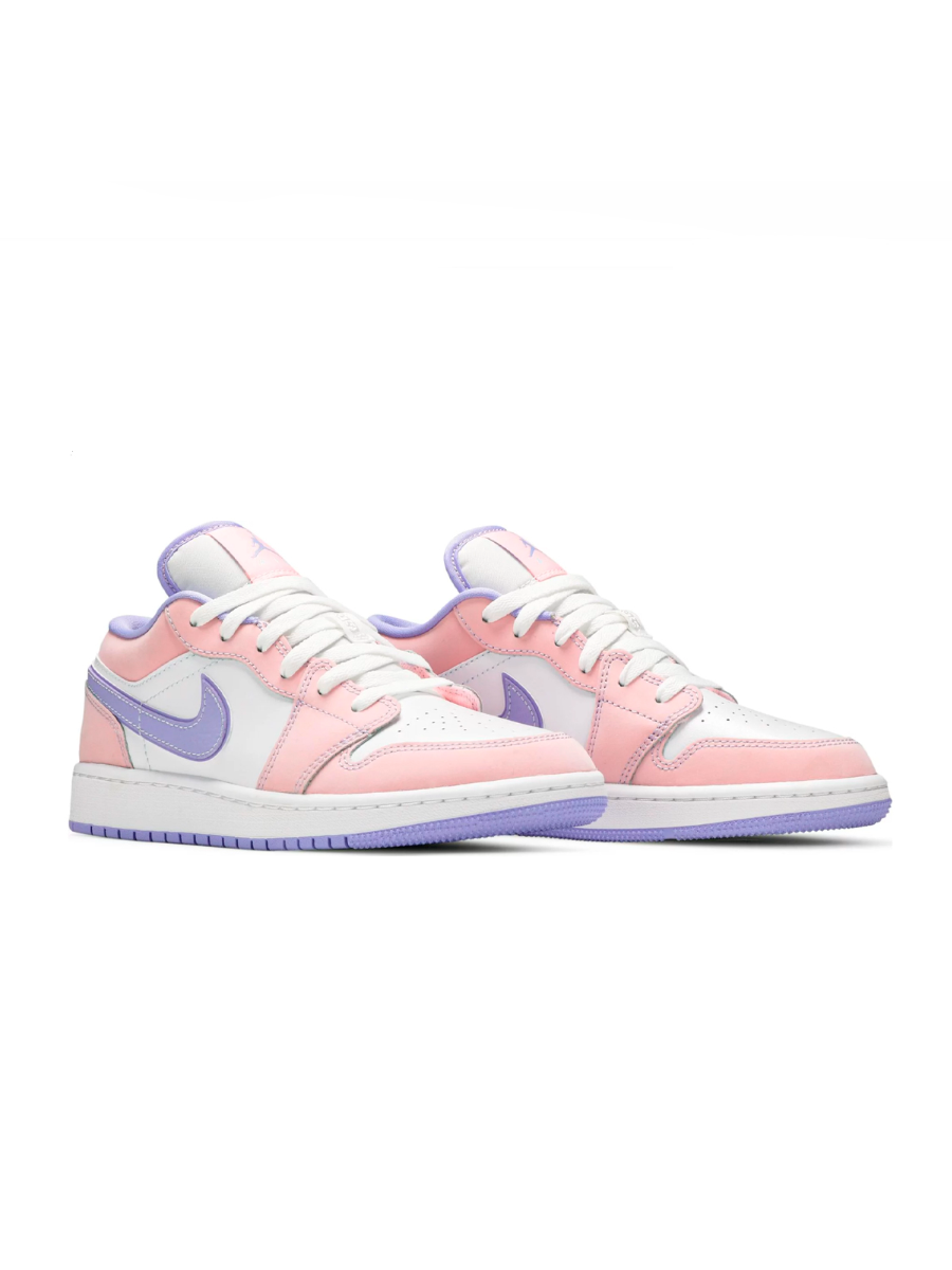 Картинка Кроссовки весенние Nike Air Jordan 1 Low SE Arctic Punch