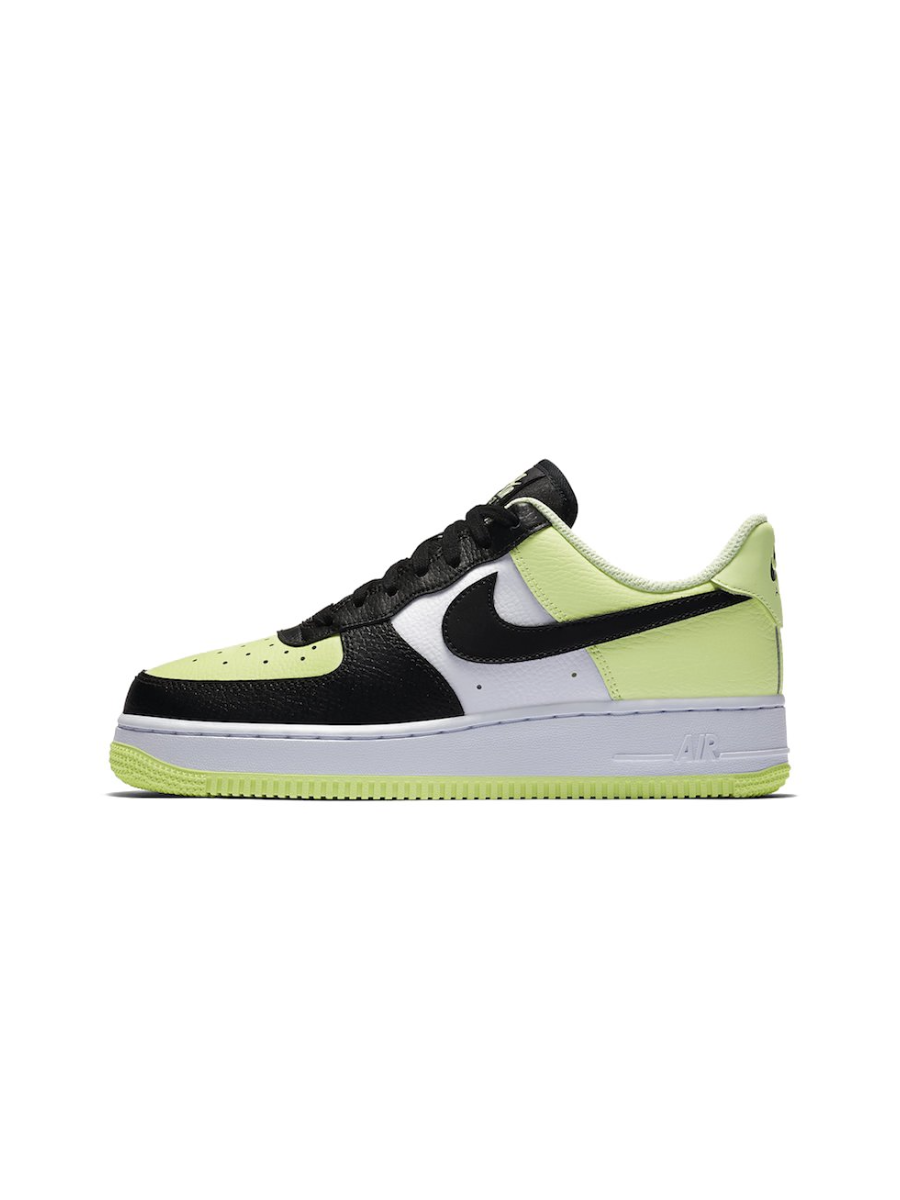 Картинка Кроссовки баскетбольные Nike Air Force 1 '07 Barely Volt Black