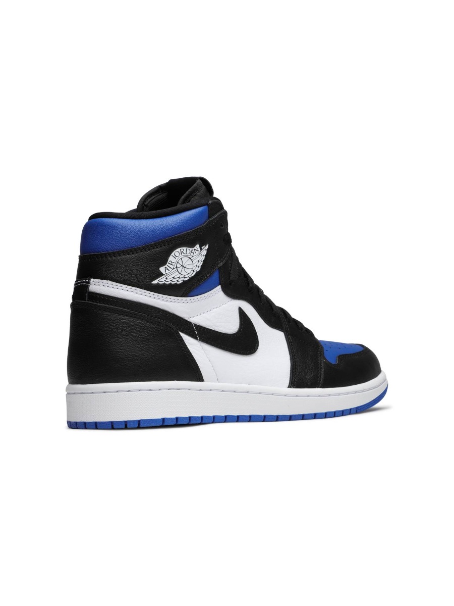 Картинка Кроссовки треккинговые для ходьбы Nike Air Jordan 1 Retro High Royal Toe