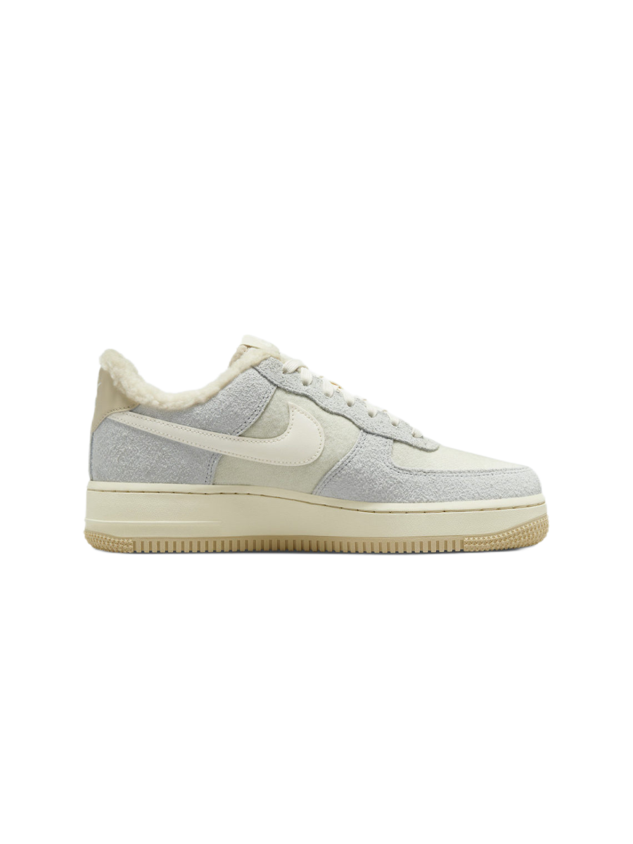 Картинка Кроссовки утепленные низкие Nike Air Force Low Sherpa Photon Dust 