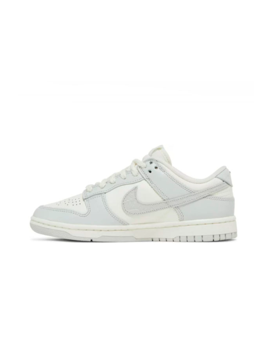 Картинка Кроссовки кожаные Nike Dunk Low Next Nature White Mint