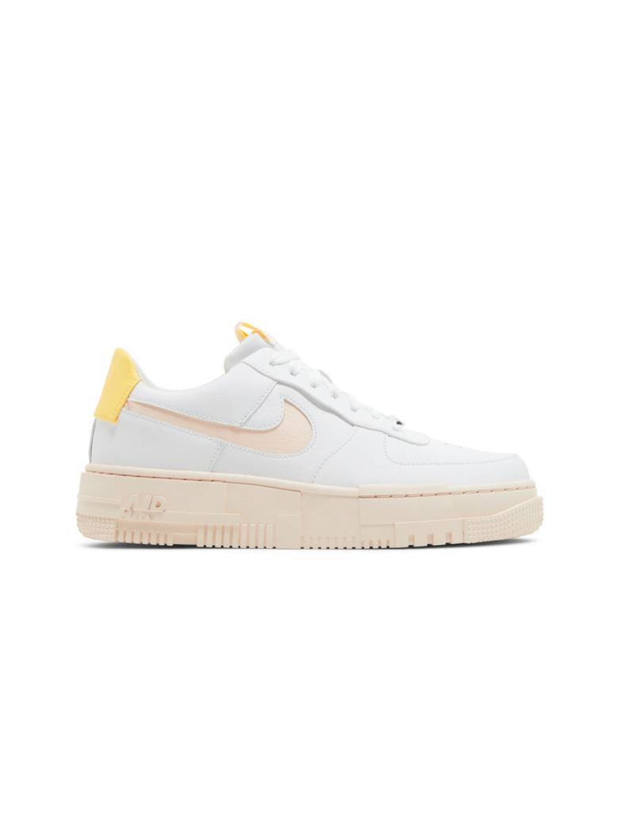 Картинка Кроссовки женские спортивные Nike Air Force 1 Pixel Arctic Orange