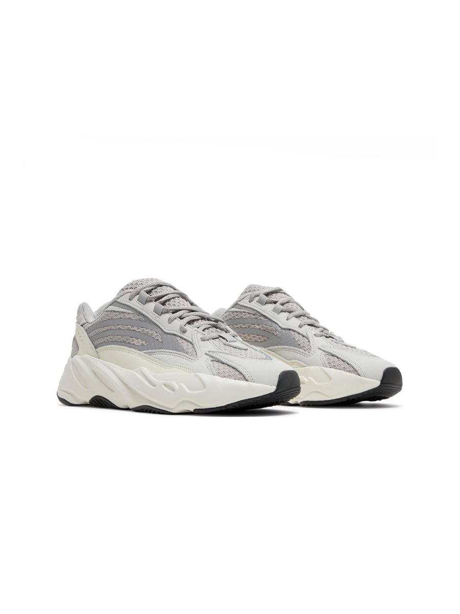 Картинка Кроссовки для бега фитнеса Adidas Yeezy 700 V2 Static