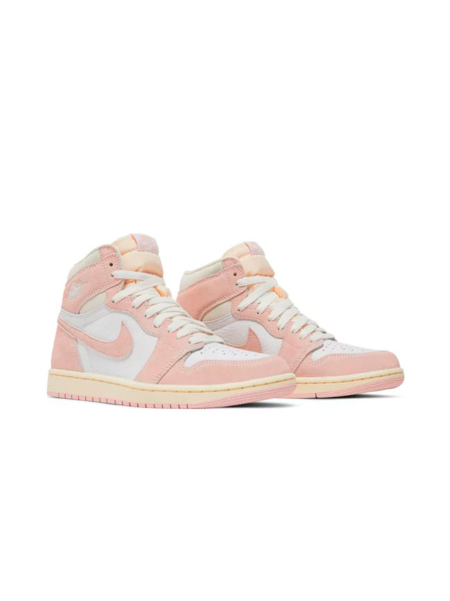 Картинка Кроссовки женские кожаные Nike Air Jordan 1 High Pink