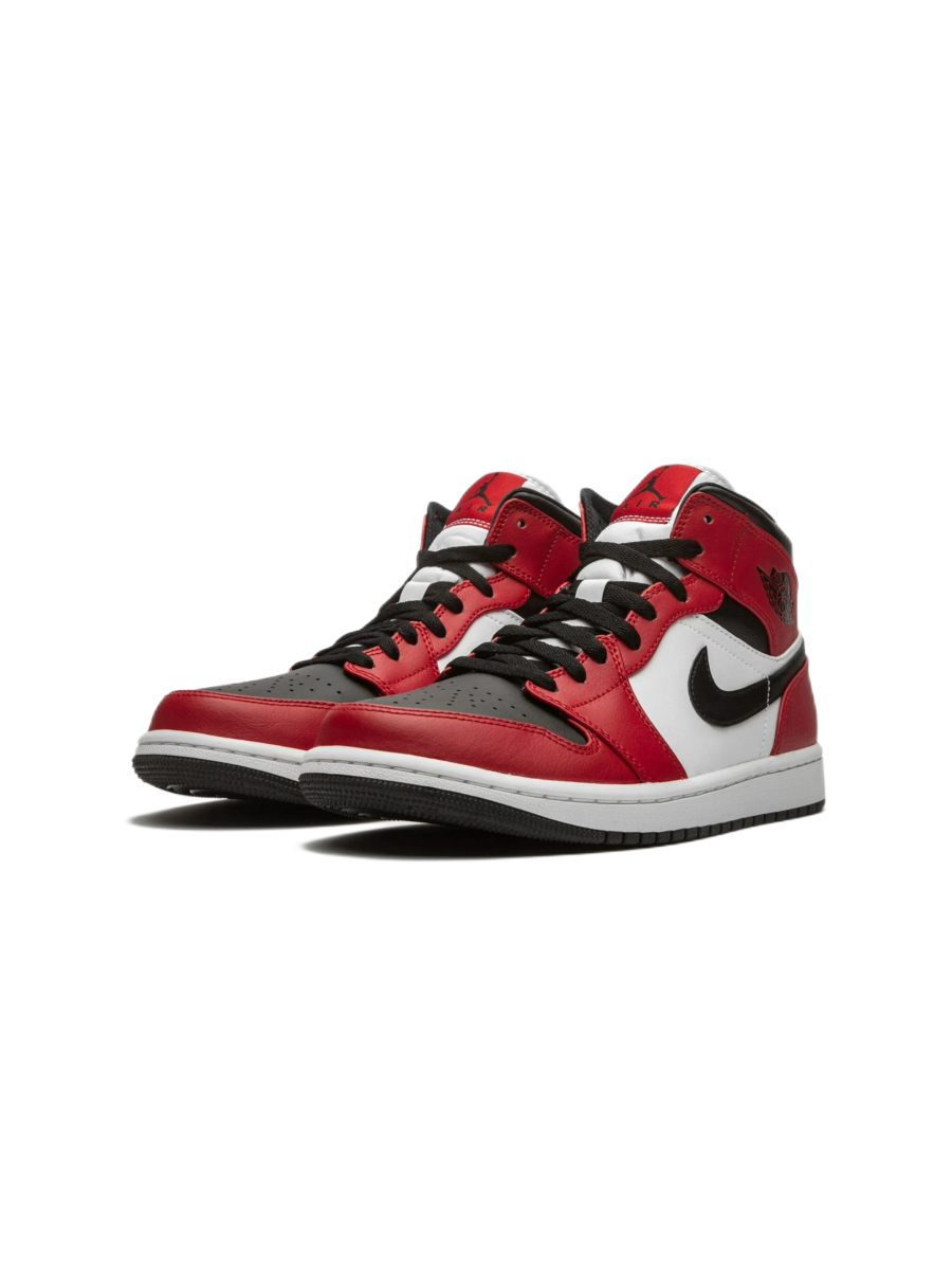 Картинка Кроссовки зимние с мехом Nike Air Jordan 1 Hight Chicago Toe 