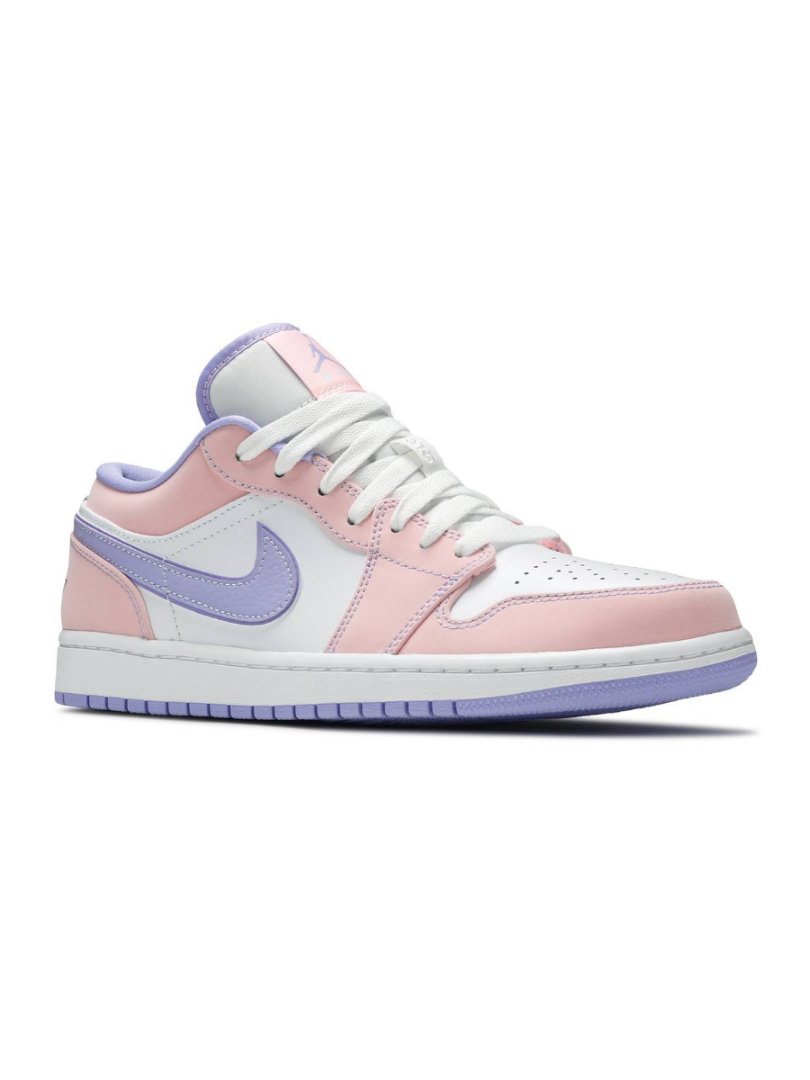 Картинка Кроссовки весенние Nike Air Jordan 1 Low SE Arctic Punch