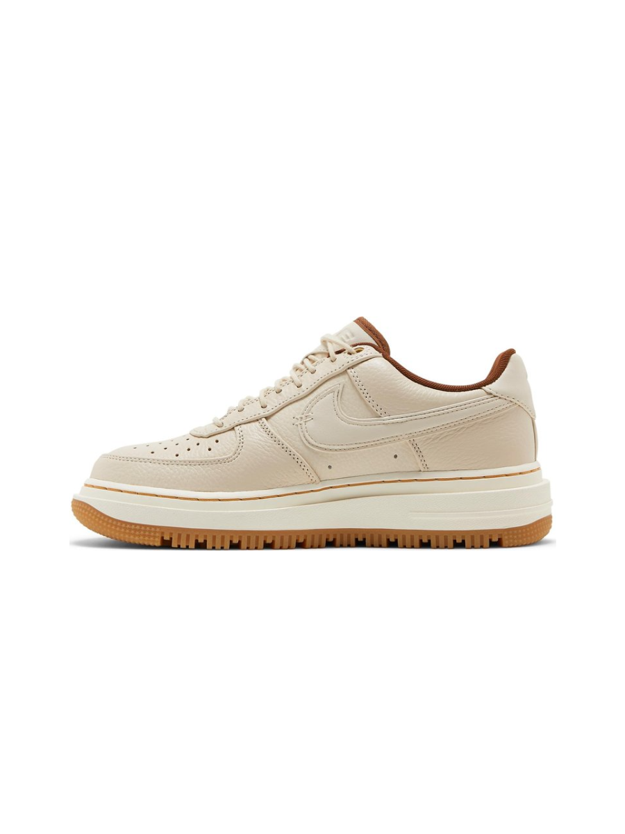 Картинка Кроссовки осенние низкие унисекс Nike Air Force 1 Luxe Pecan