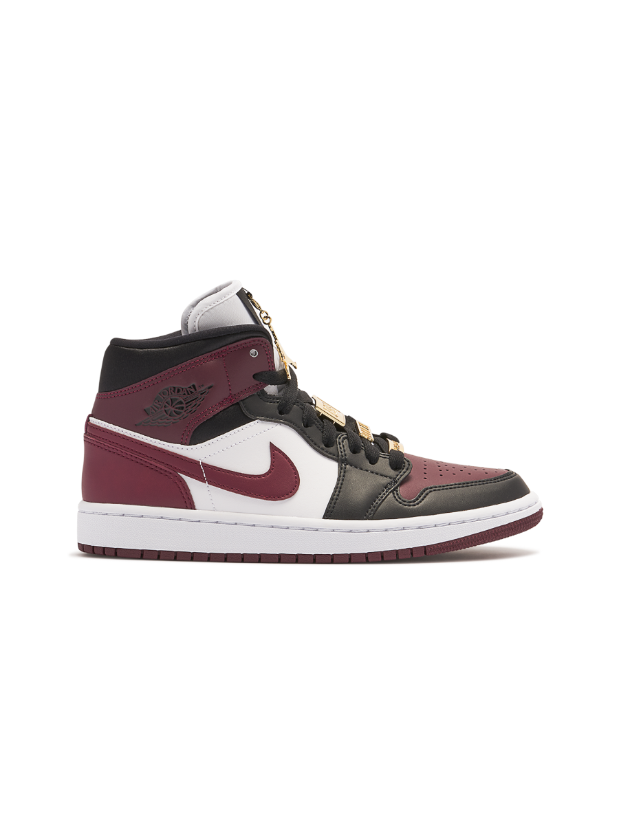 Картинка Кроссовки баскетбольные высокие Nike Air Jordan 1 Mid Maroon Black