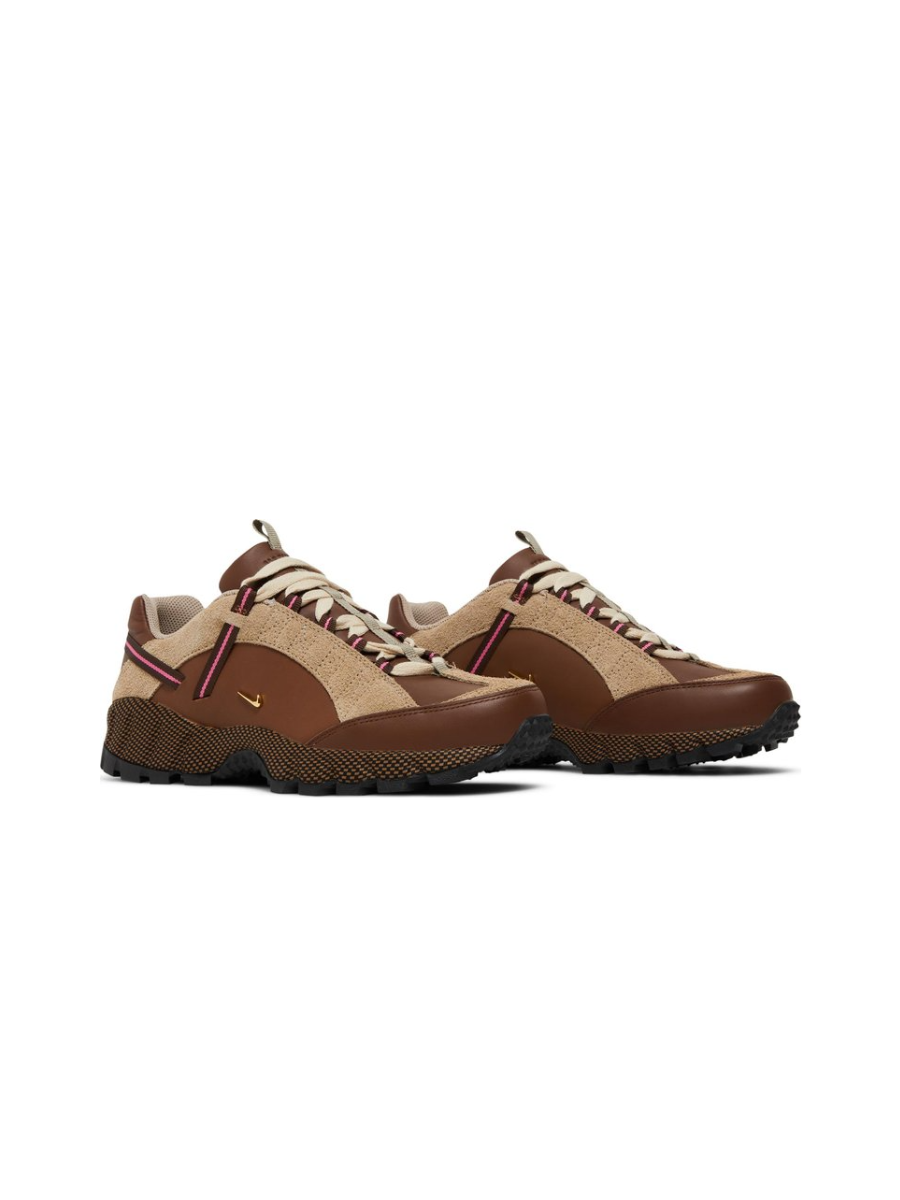 Картинка Кроссовки Nike Air Humara LX Jacquemus Ale Brown Gold