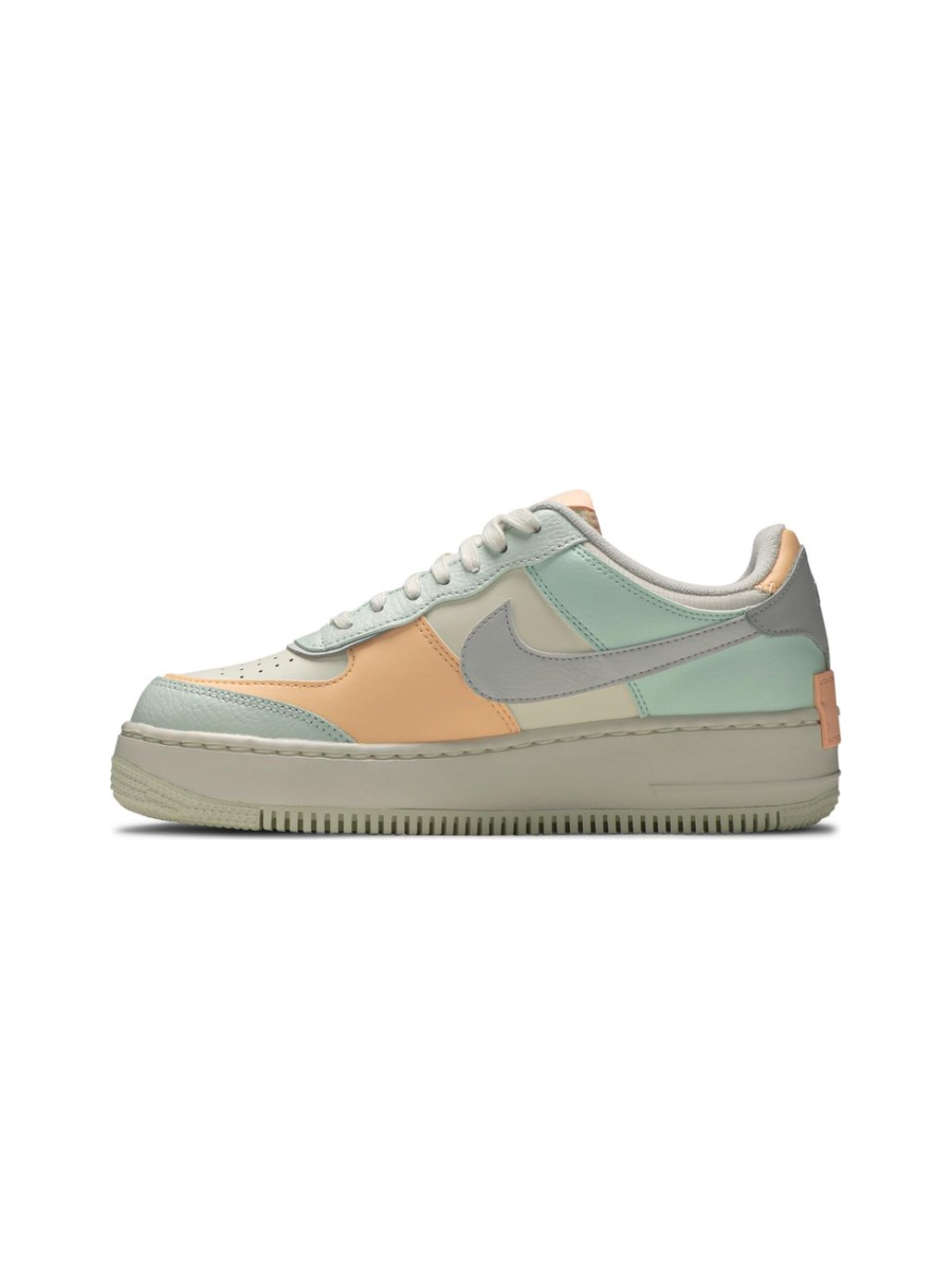 Картинка Кроссовки осенние Nike Air Force 1 Low Shadow Sail Barely Green