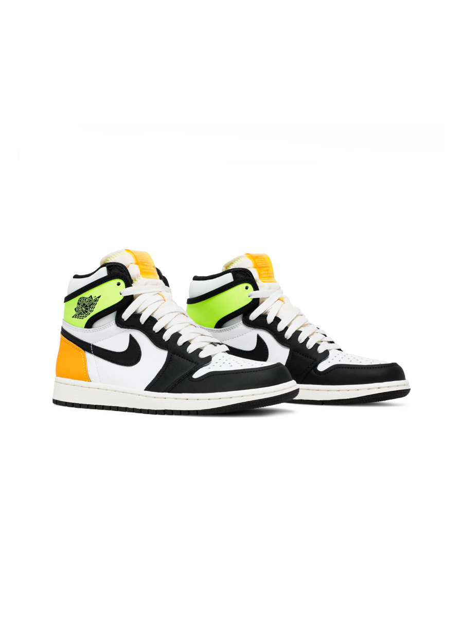 Картинка Кроссовки Nike Air Jordan 1 Retro High White Black Volt University Gold