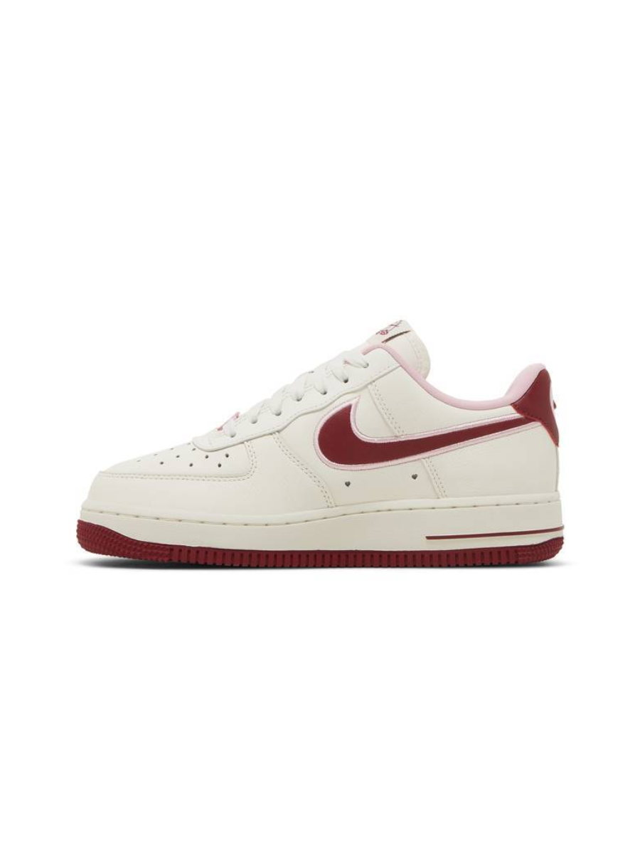 Картинка Кроссовки для девочек Nike Air Force 1 Low Valentine's Day 2023