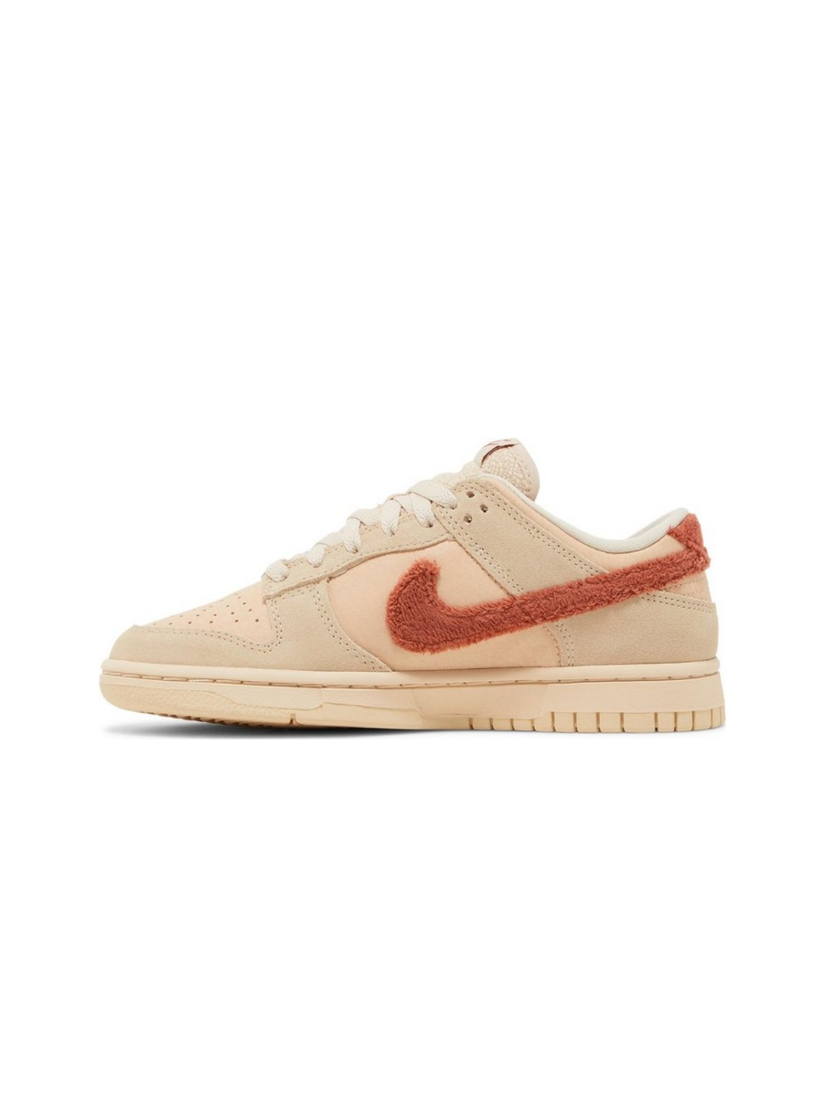 Картинка Кроссовки весенние замшевые Nike Dunk Low Terry Swoosh Orange