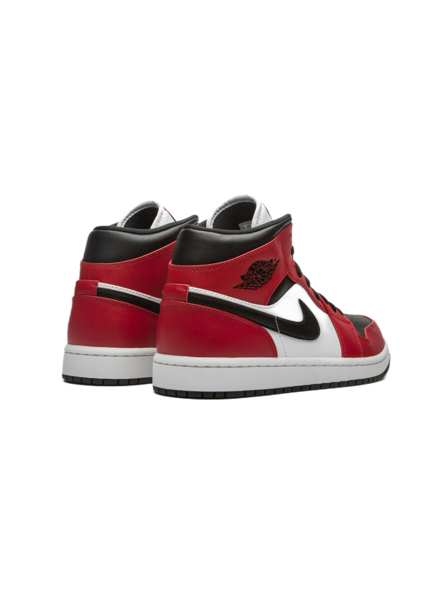 Картинка Кроссовки зимние с мехом Nike Air Jordan 1 Hight Chicago Toe 