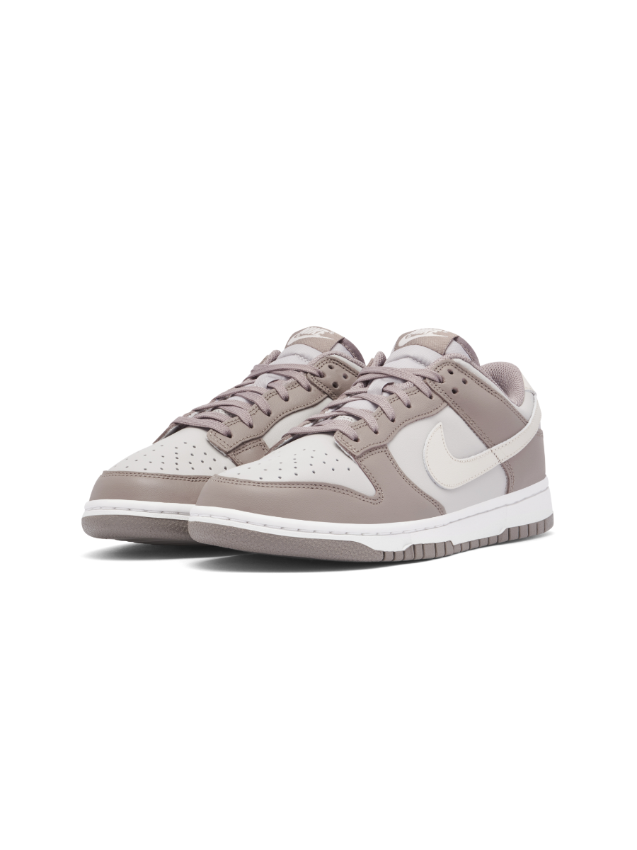 Картинка Кроссовки для подростков кожаные Nike Dunk Low Bone Tan