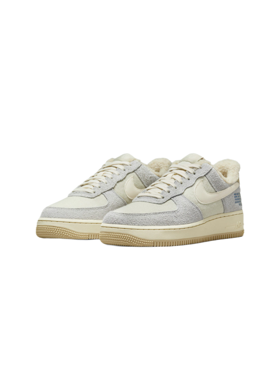 Картинка Кроссовки утепленные низкие Nike Air Force Low Sherpa Photon Dust 