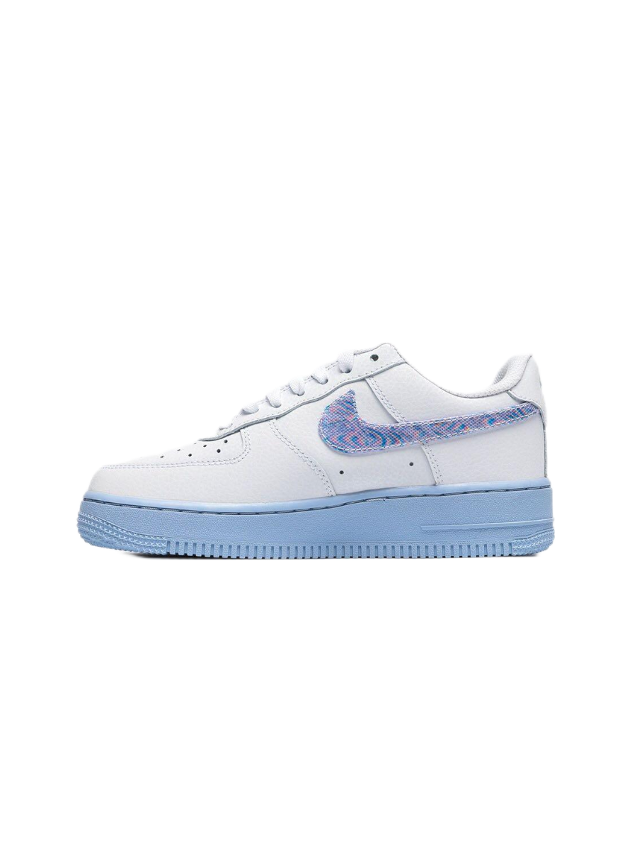 Картинка Кроссовки кожаные Nike Air Force 1 07 LV8 White Hydrogen Blue