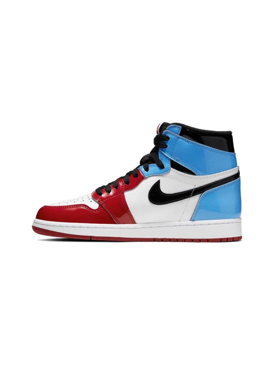 Картинка Кроссовки Nike Air Jordan 1 Retro High Fearless UNC Chicago